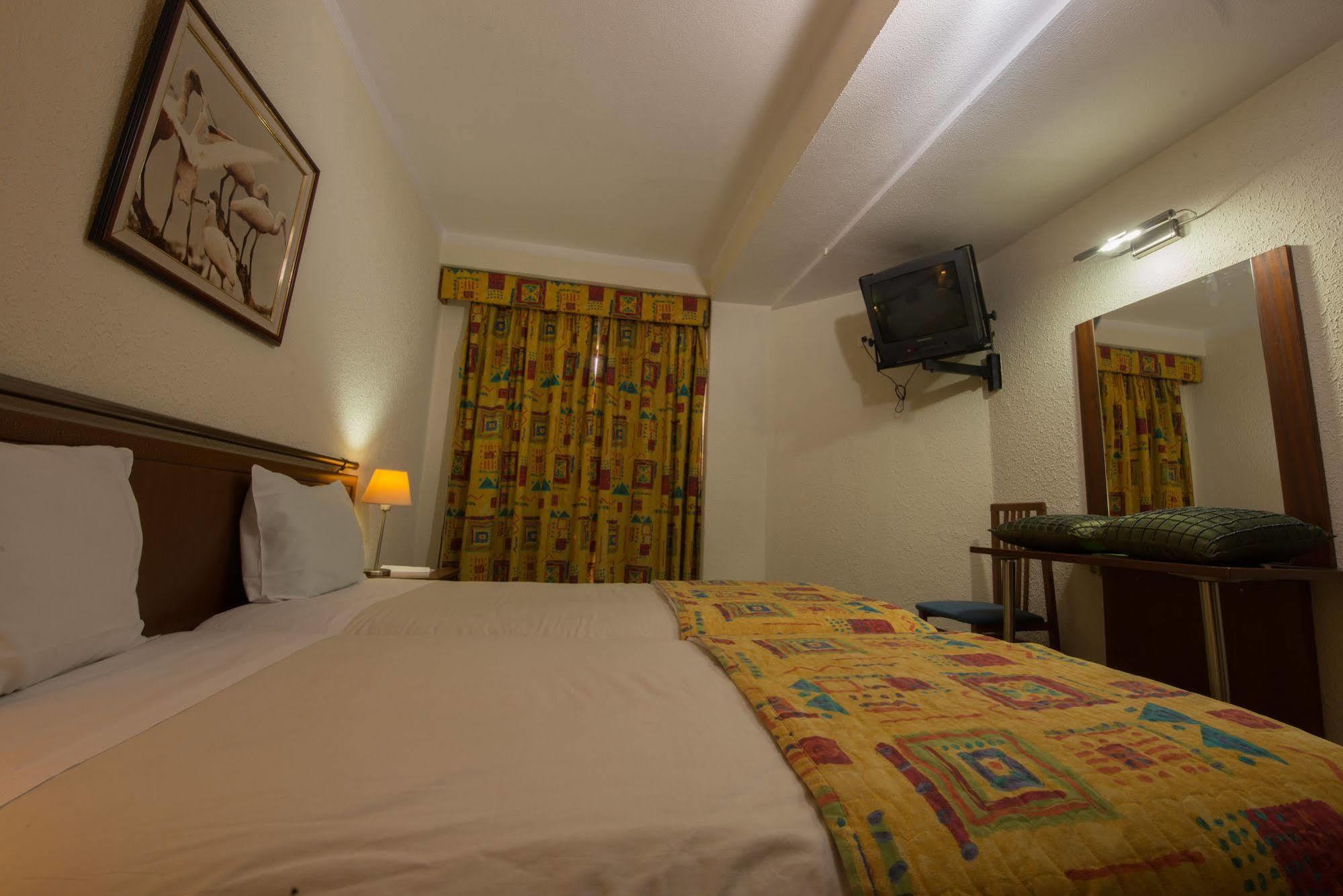 Hotel Express & - Principe Real By Ihg Lissabon